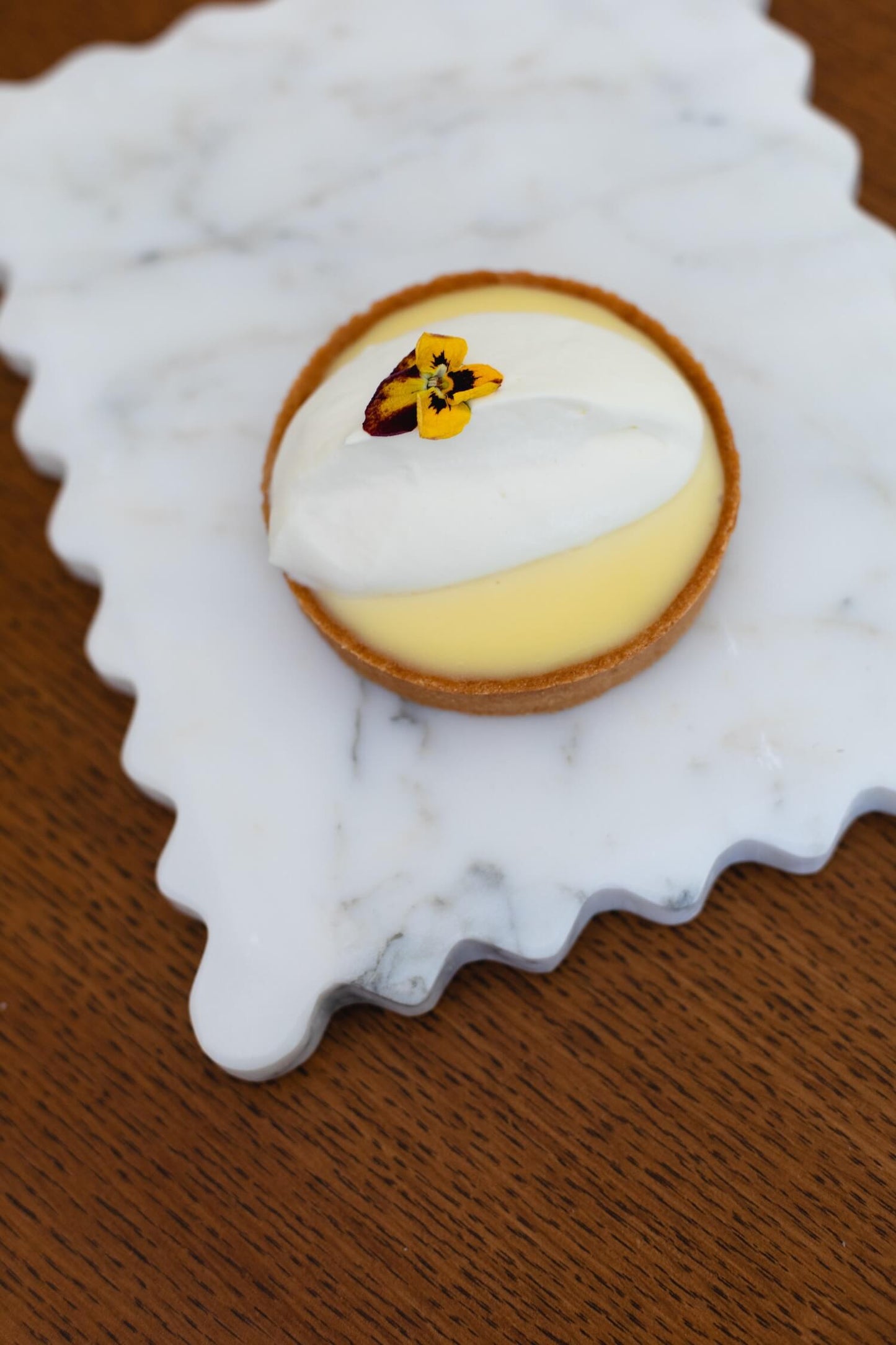 Petite Scalloped Slab