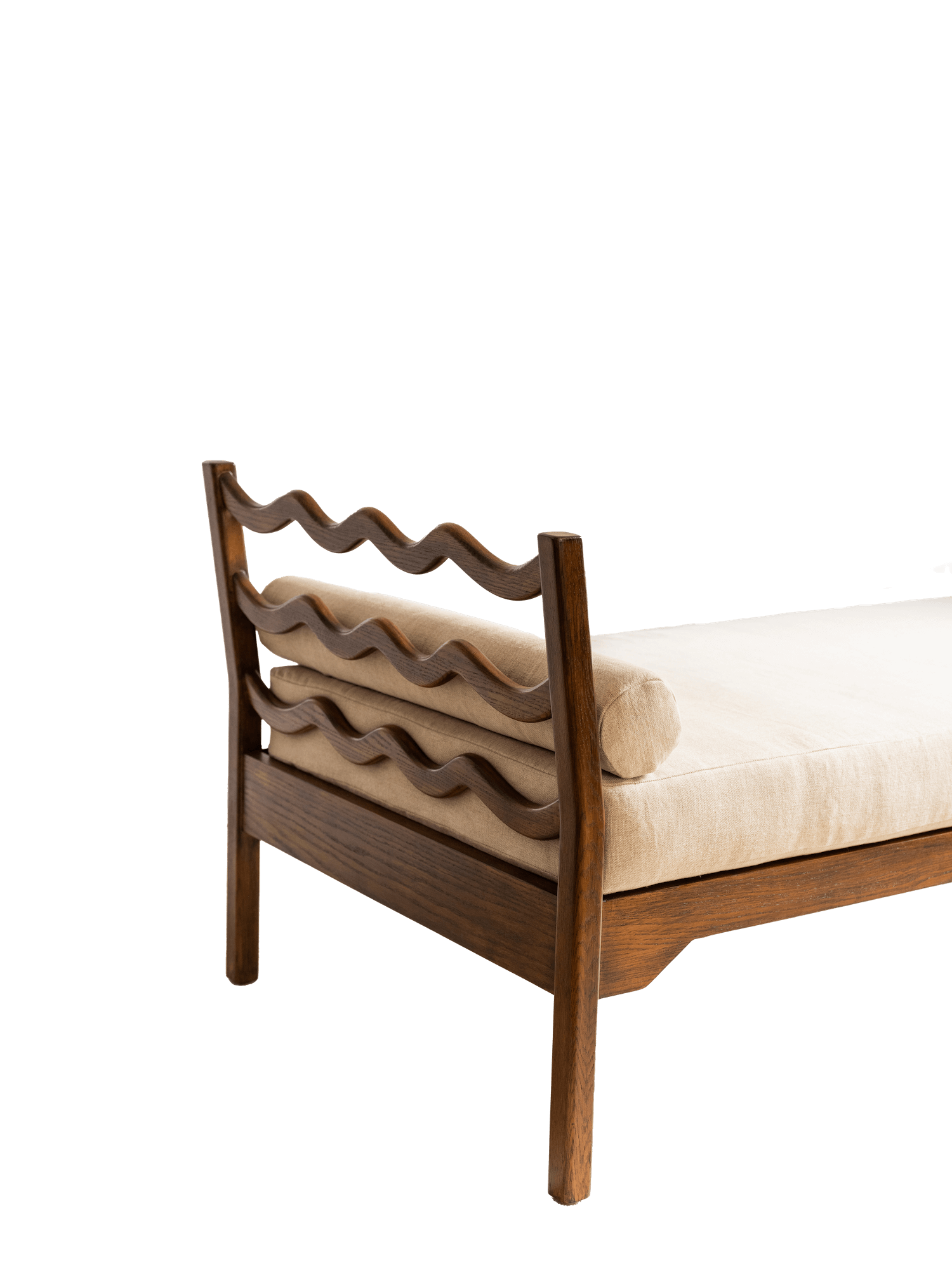 Daybed featuring wave scallop detail